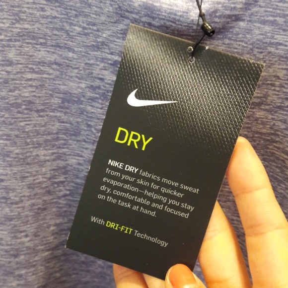 Brand New Nike Running Drifit Long Sleeve Pullover - Picture 4 of 4